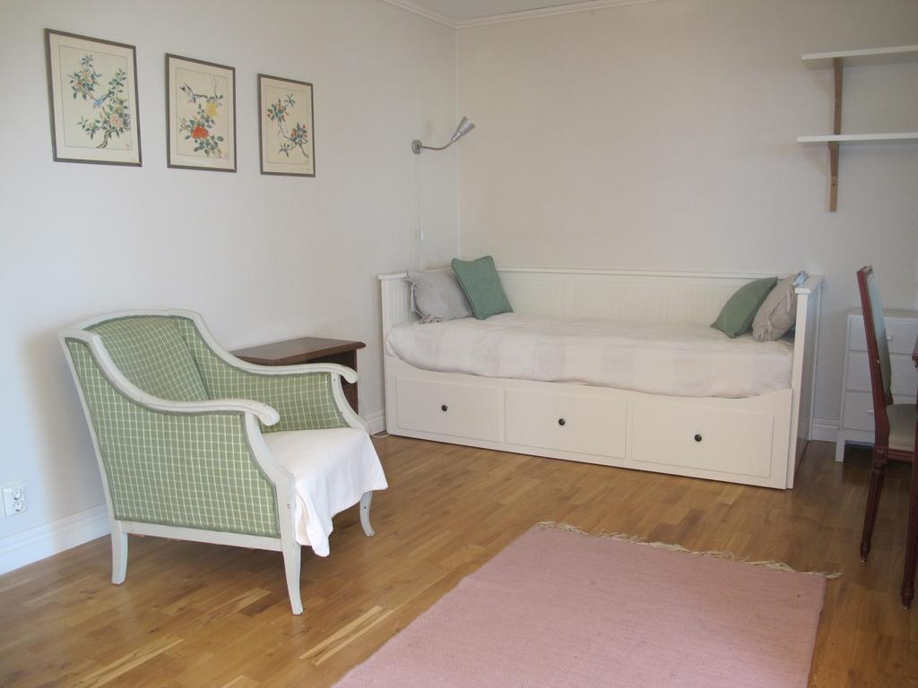 Dahmskahuset Apartment Калмар Стая снимка